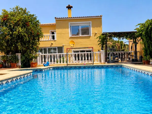 Casa o chalet independiente en Calle Serra de Mariola, 633378527, Montebello - Nou Espai, Montebello - Nou Espai - Foto 1