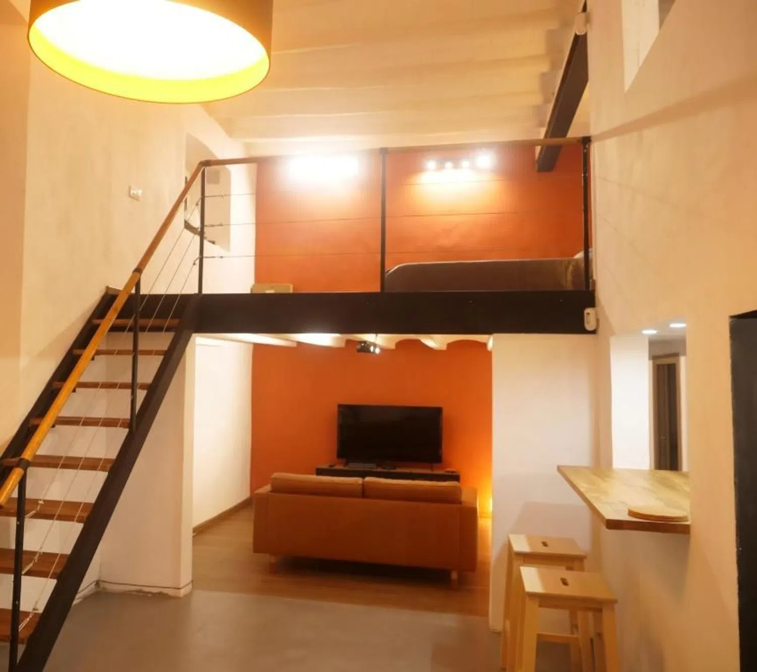 Estudio en calle de la Riereta, 18 - Foto 1