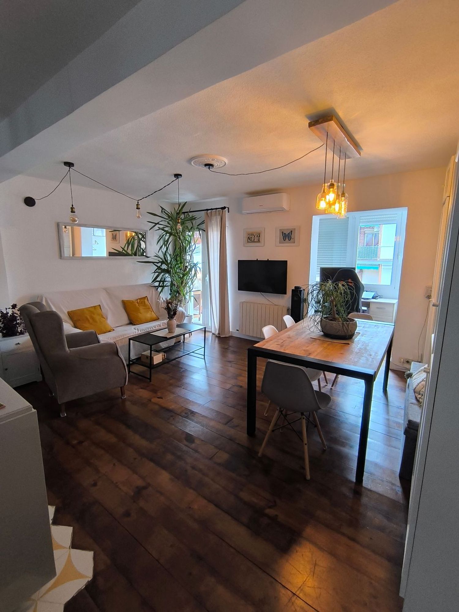 Piso en calle Camarena, 132 - Foto 1