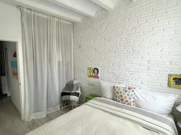 Piso en calle reina Amalia, 7