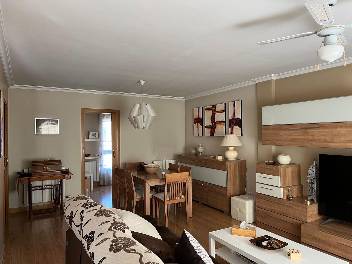 Chalet adosado en Avenida Castilla y León, 36 - Foto 6