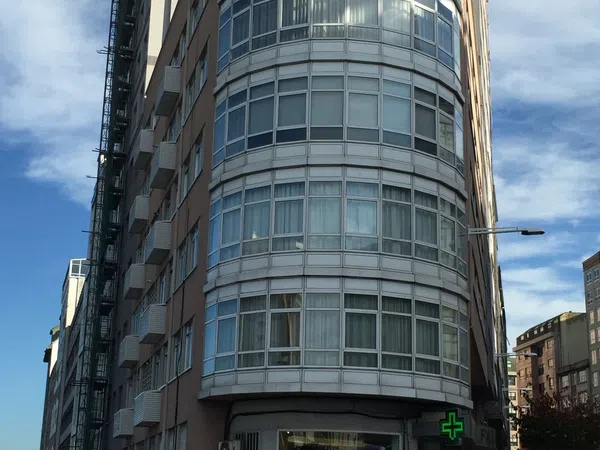 Piso en avenida de Oza, 27