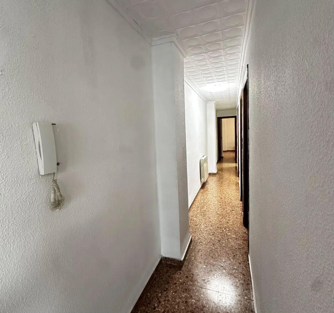 Piso en  Plaça de Polo de Bernabé 5 - Foto 3