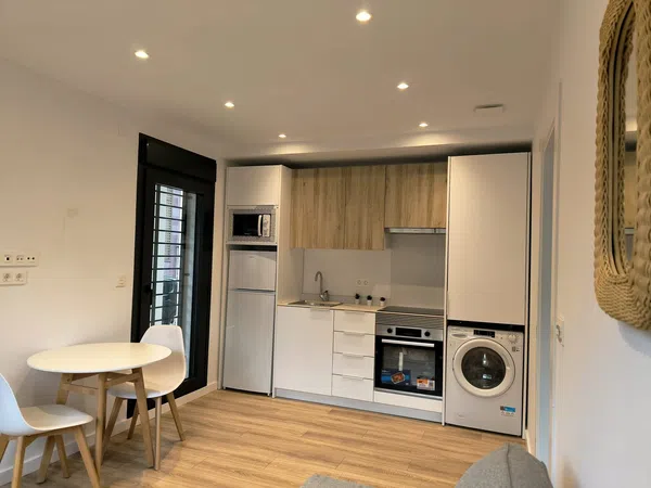 Piso en calle Iniestas, 12 bajo D - Foto 4