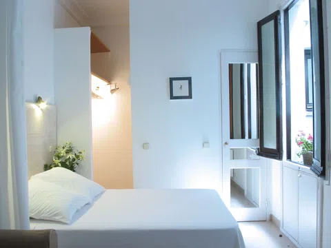 Estudio en calle del Meson de Paños, 5