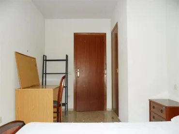 Piso en Cruz de los Caidos - Foto 4