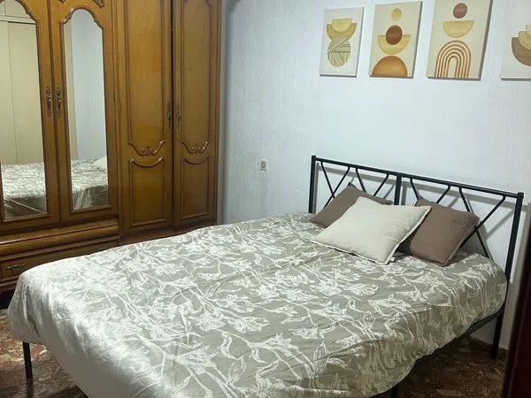 Piso en Calle Sagunto, 73 - Foto 6