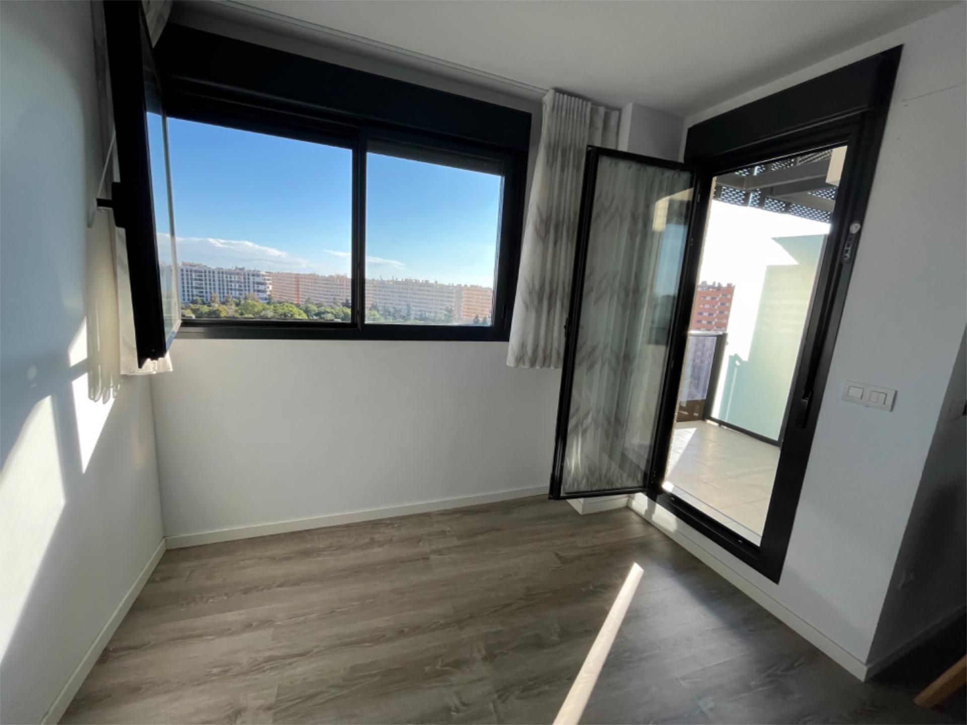 Piso en  Calle Doctora Damiana Zaragoza 1 - Foto 9