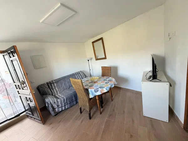 Estudio en Calle Morales, 54 - Foto 1