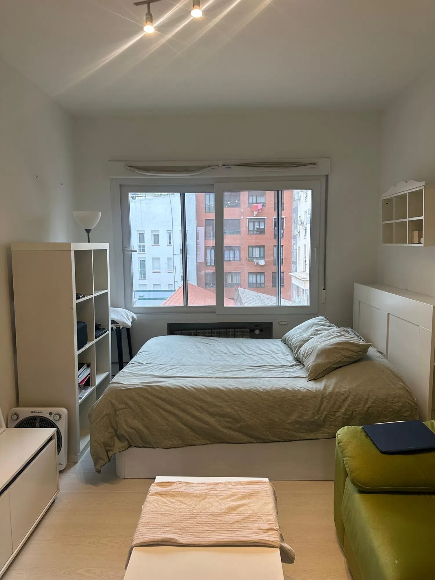 Estudio en calle de Galileo, 27 - Foto 1