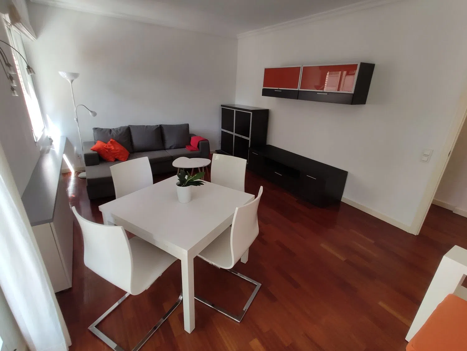 Piso en calle de la Infanta Mercedes, 12 - Foto 5