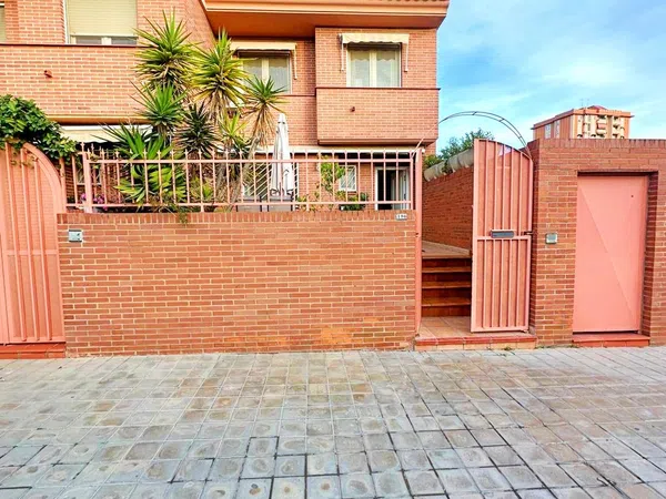 Chalet adosado en calle Núñez de Balboa, 3 - Foto 1