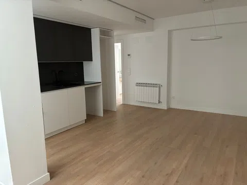 Piso en avenida Donostiarra, 9