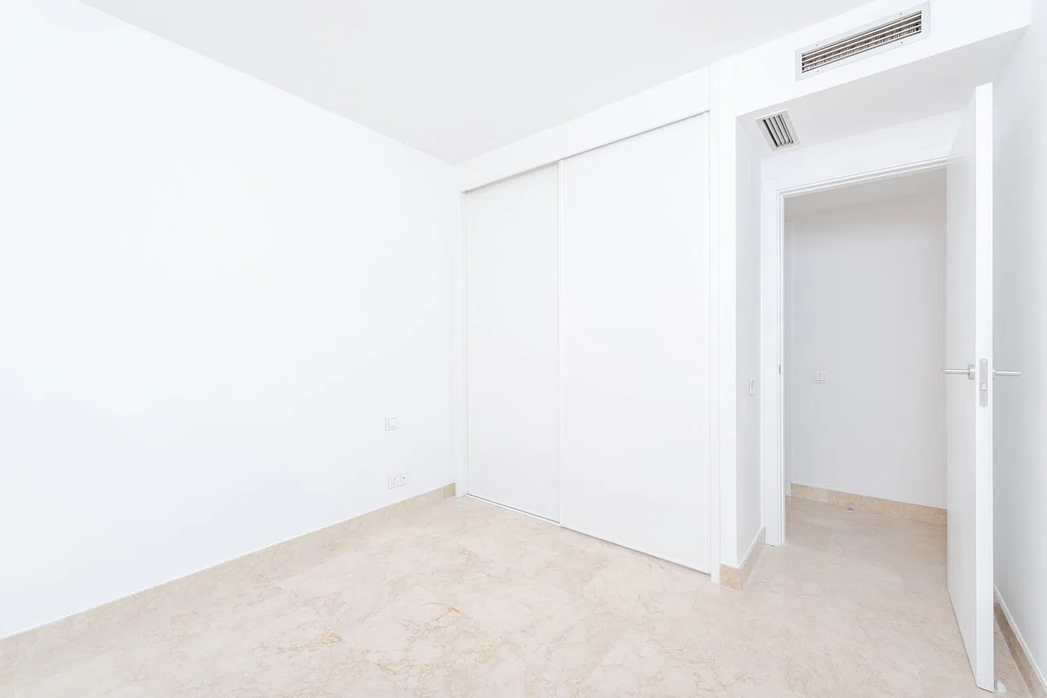 Piso en avenida del Papa Negro - Foto 6