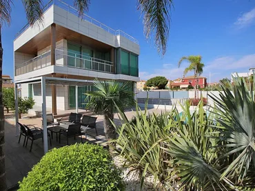 Chalet en  Calle Azorin 7 - Foto 1