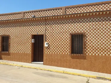 Casa adosada en  Calle San Vicente 4 - Foto 1