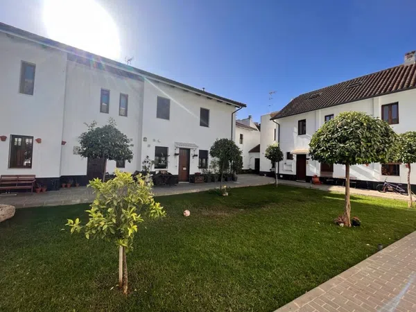 Chalet adosado en Calle San Agustín, 7, Casco Histórico - Ollerías - Marrubial - Foto 3
