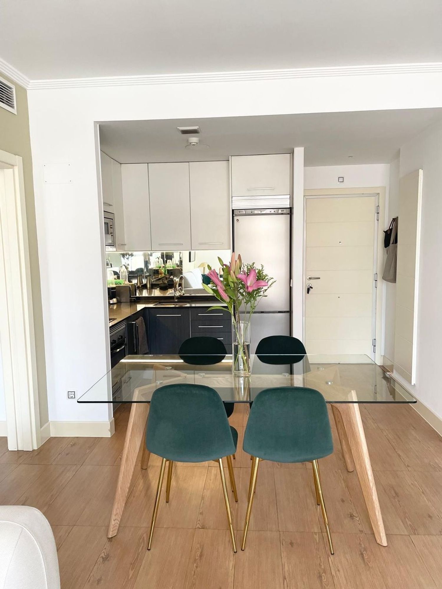 Estudio en calle de Francisco Navacerrada, 64