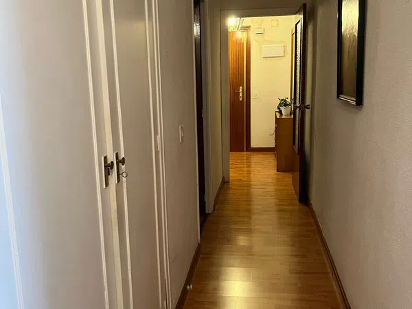 Piso en Calle del Lago Constanza, 4, Ventas - Foto 3