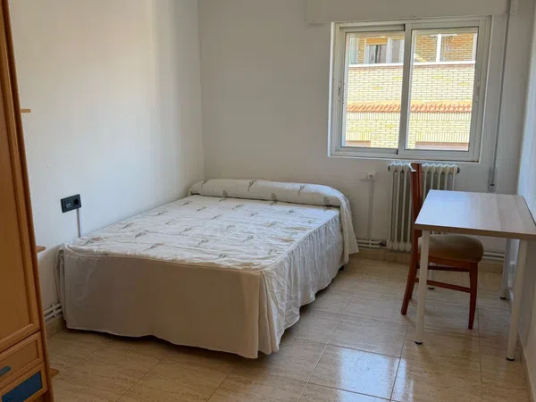 Piso en Calle Vitigudino, 31 -37, Carmelitas - Foto 3
