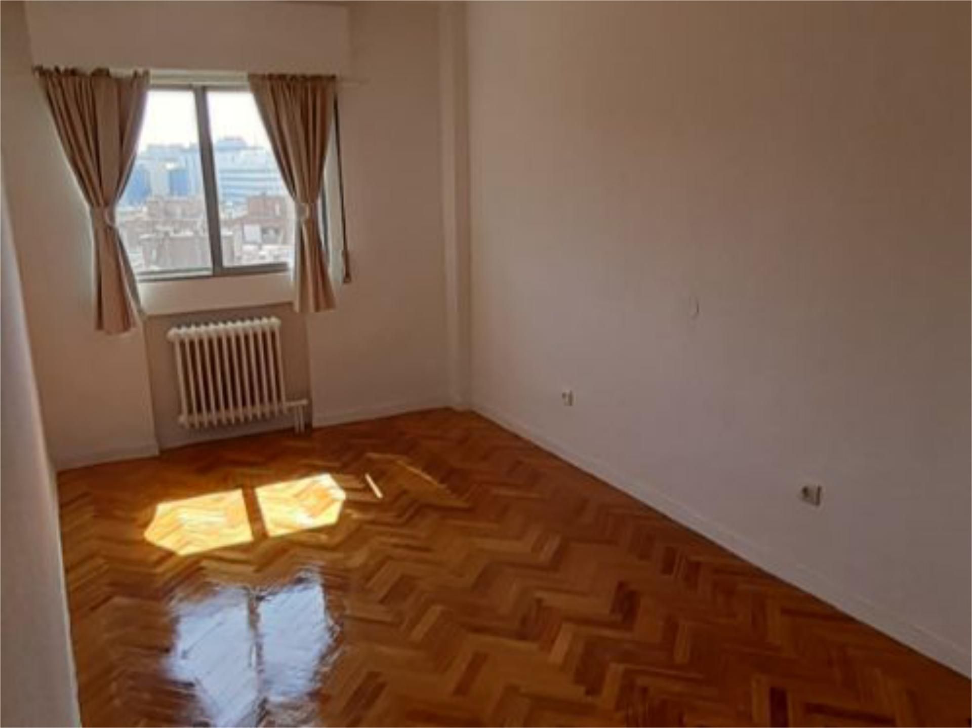 Piso en  Calle Emigrantes 13 - Foto 12