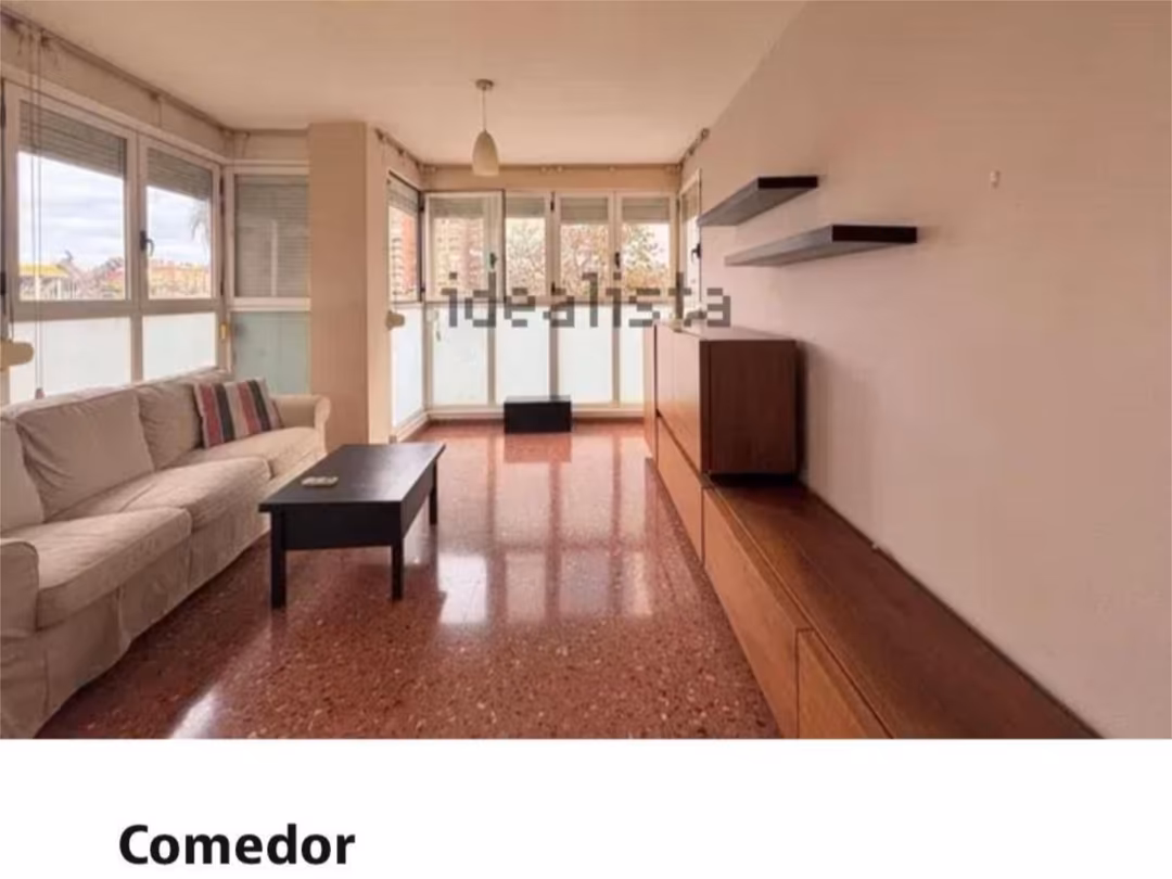 Piso en  Carrer de Beniopa 17