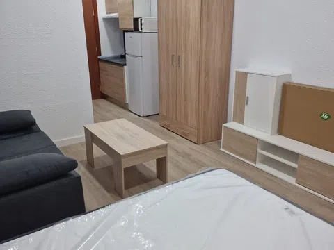 Estudio en calle Valle del Guadalix, 29