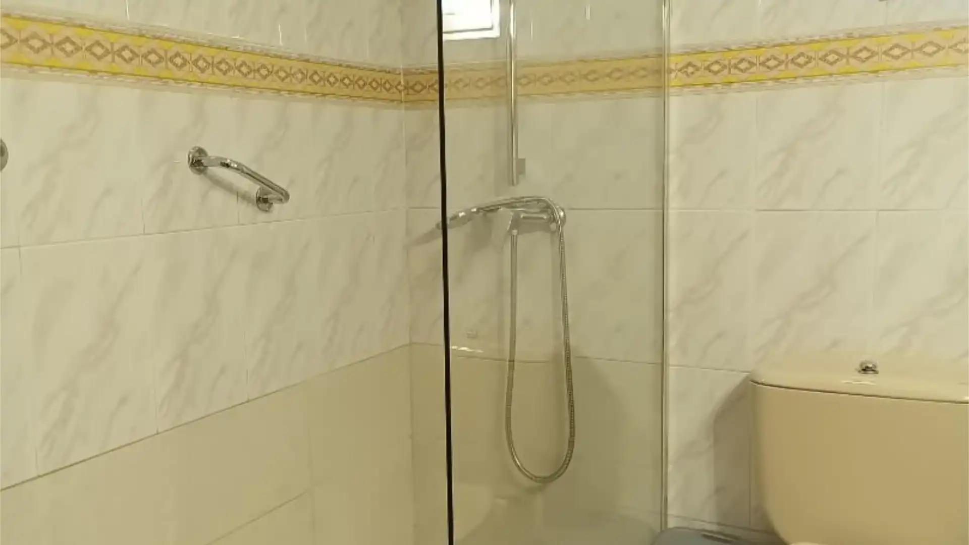 Piso en  Calle del General Lacy 7 - Foto 10