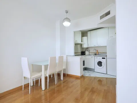 Piso en calle del Consell de Cent, 121