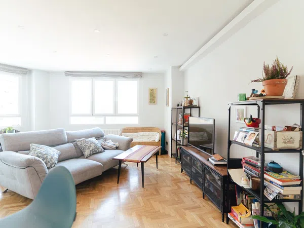 Piso en calle de Belice, 19