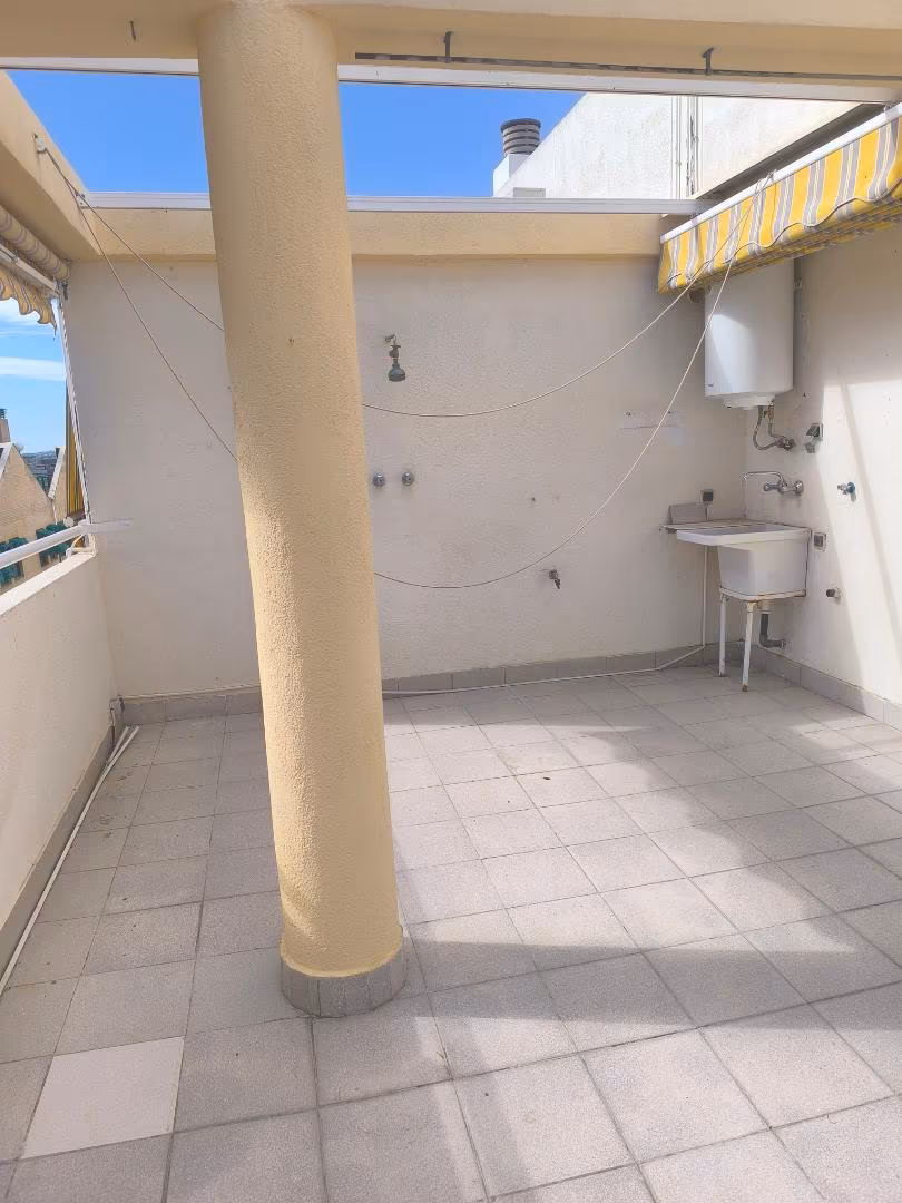 Piso en  Calle Azorín 50 - Foto 4