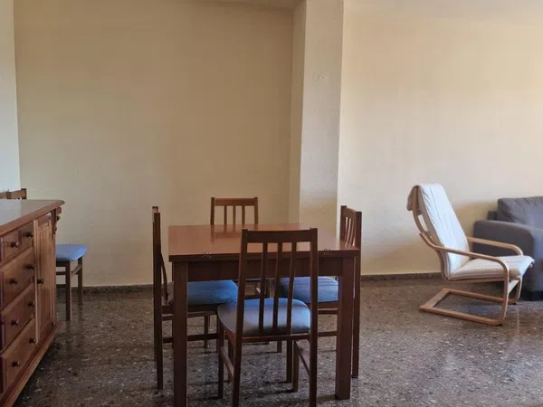 Piso en Calle de Yecla, L'Amistat - Foto 6