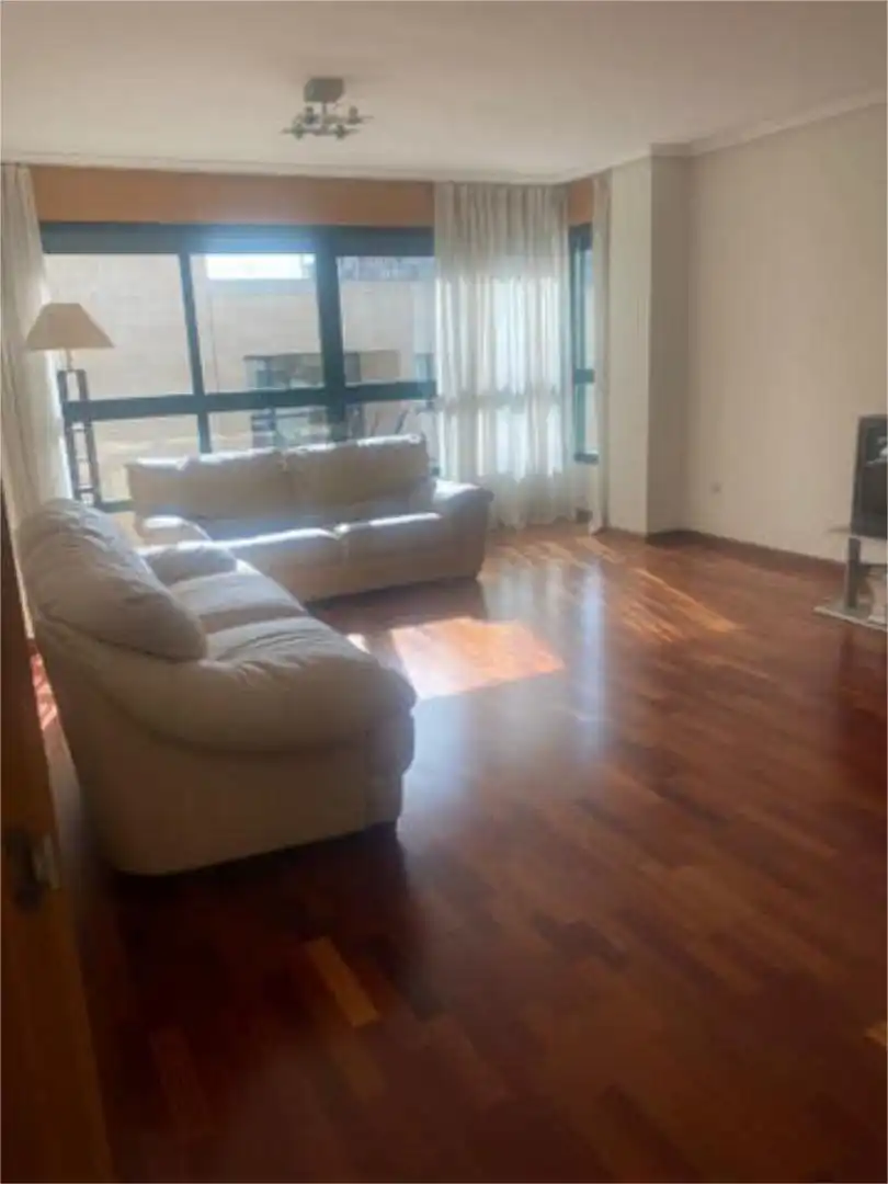 Piso en Juan Carlos I - Foto 3