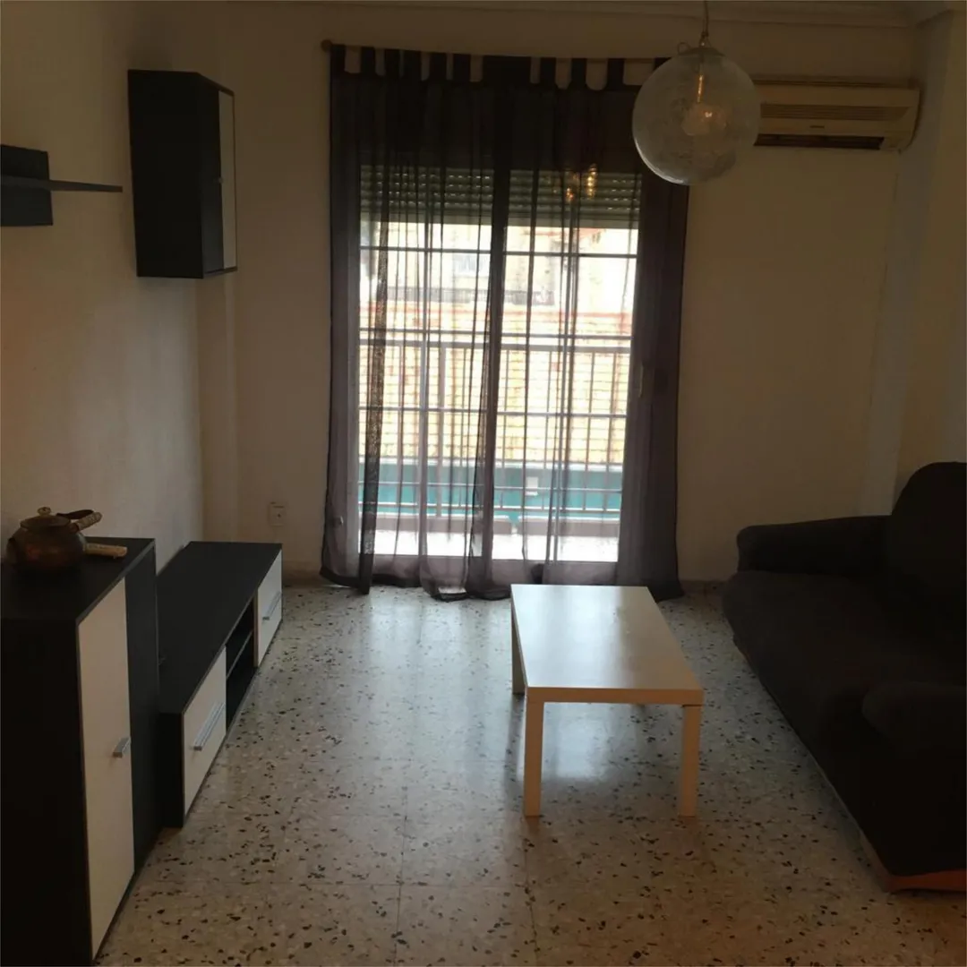 Piso en  Calle de Monóvar 1 - Foto 7