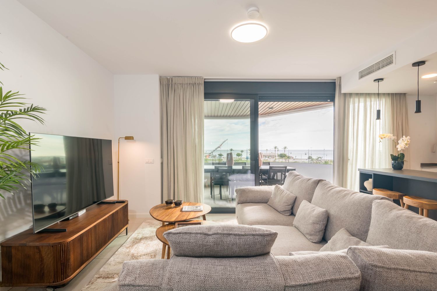 Piso en avenida Mar de Alborán, 5 - Foto 1