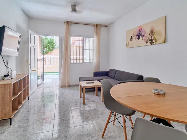 Chalet adosado en Calle Guapiles, 3, Playa Flamenca - Foto 1