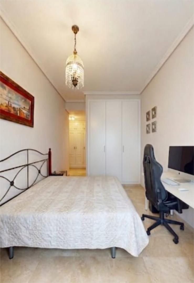 Piso en  Carrer de Fontanars dels Alforins 17 - Foto 12