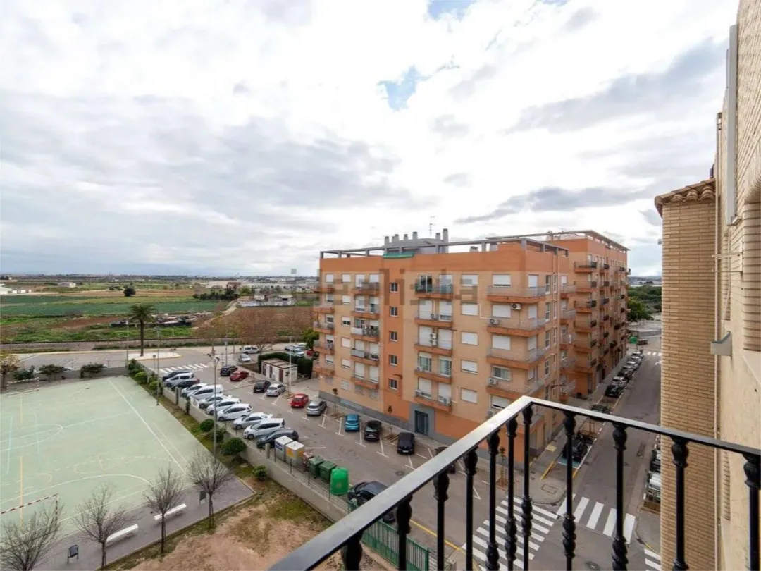 Piso en  Carrer de Carmen Estellés 10 - Foto 27