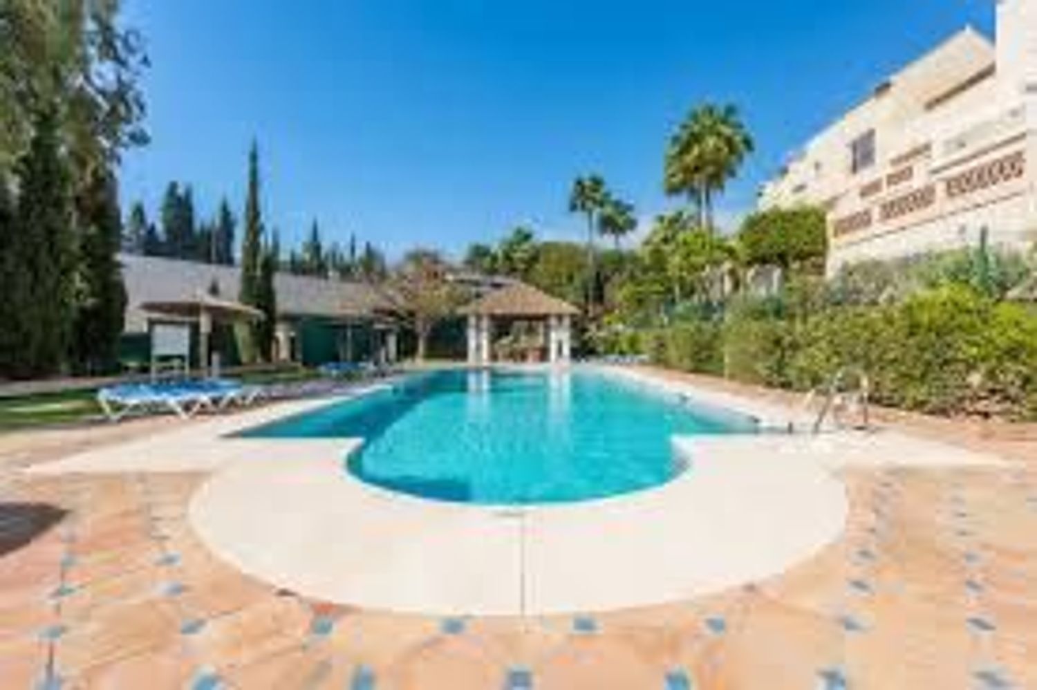 Piso en Urbanización Los Pinos de Aloha, 7 - Foto 11