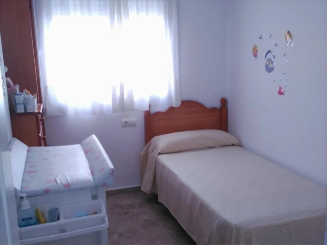 Piso en  Avenida Reina Sofía 2 - Foto 6