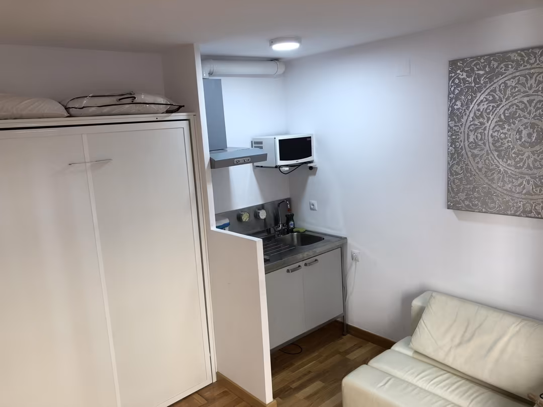 Estudio en  Carrer Castaños 43 - Foto 2