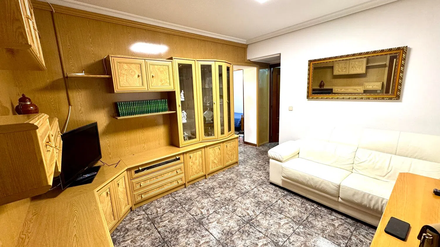 Piso en calle de Oviedo, 26