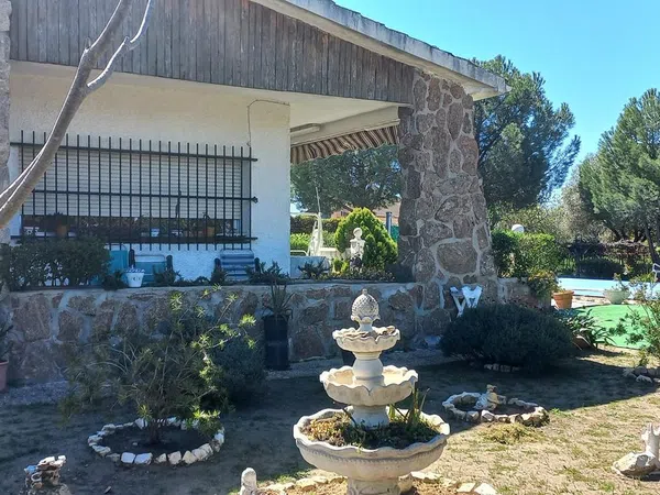 Casa o chalet independiente en Calle de los Escollos, 1, Altos de Jarama, Altos de Jarama - Foto 1