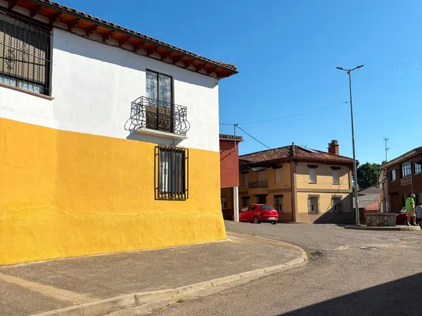 Casa de pueblo en Carretera San Miguel de Escalada, 29 - Foto 4