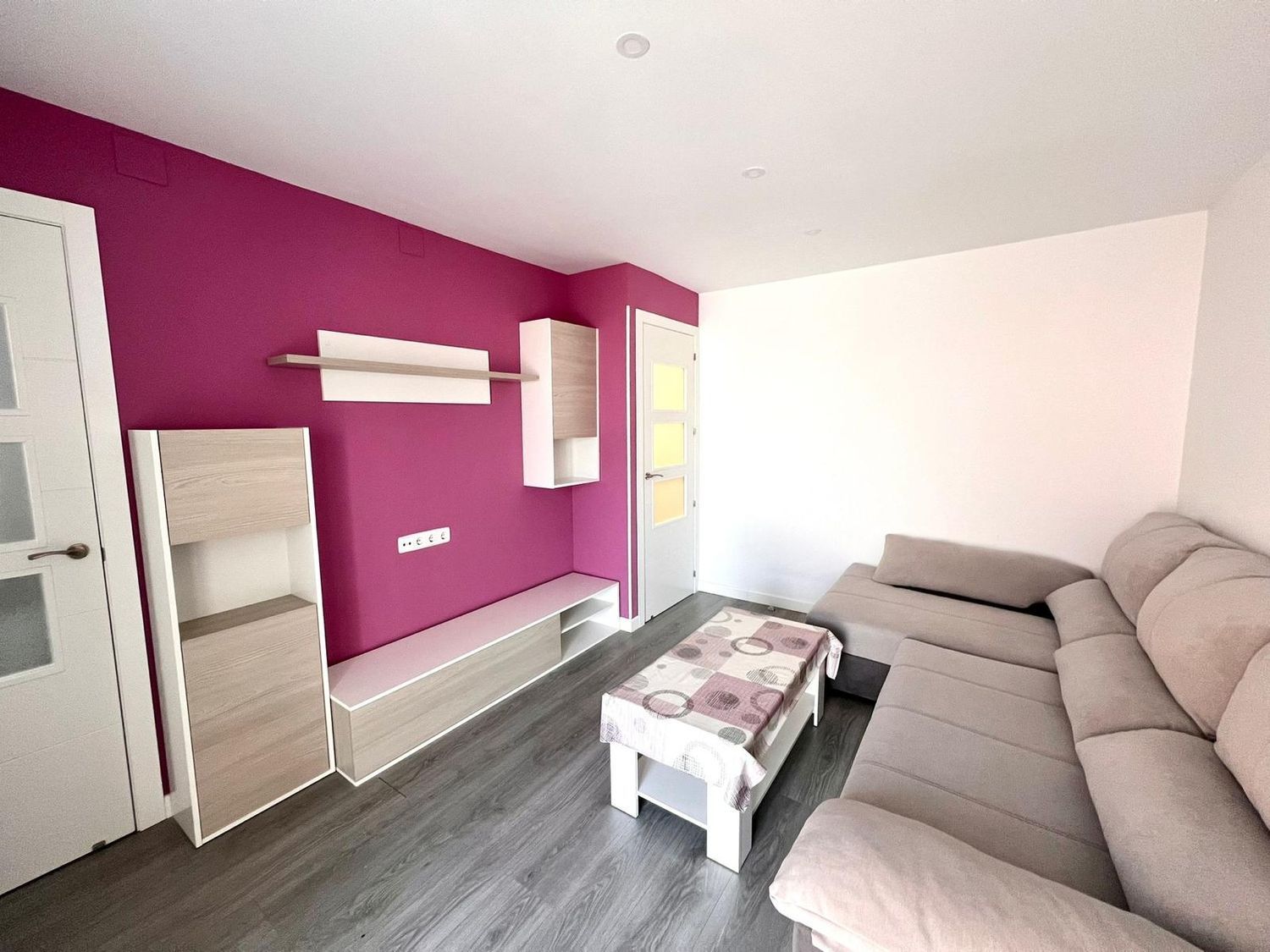 Piso en calle Rogelio Muñoz, 1 - Foto 1