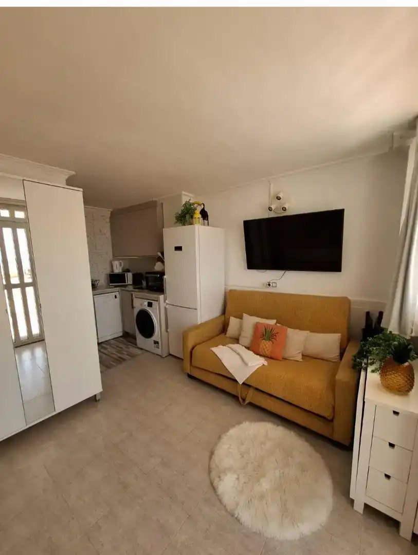 Estudio en  Carrer Sol Naixent S/N - Foto 4