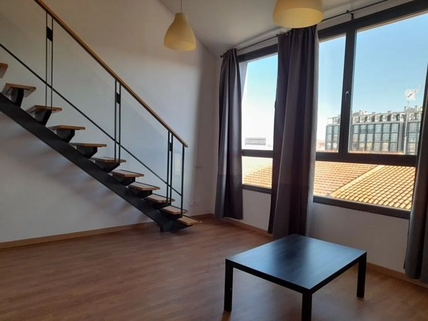 Estudio en calle de los Cerezos, 14 - Foto 1