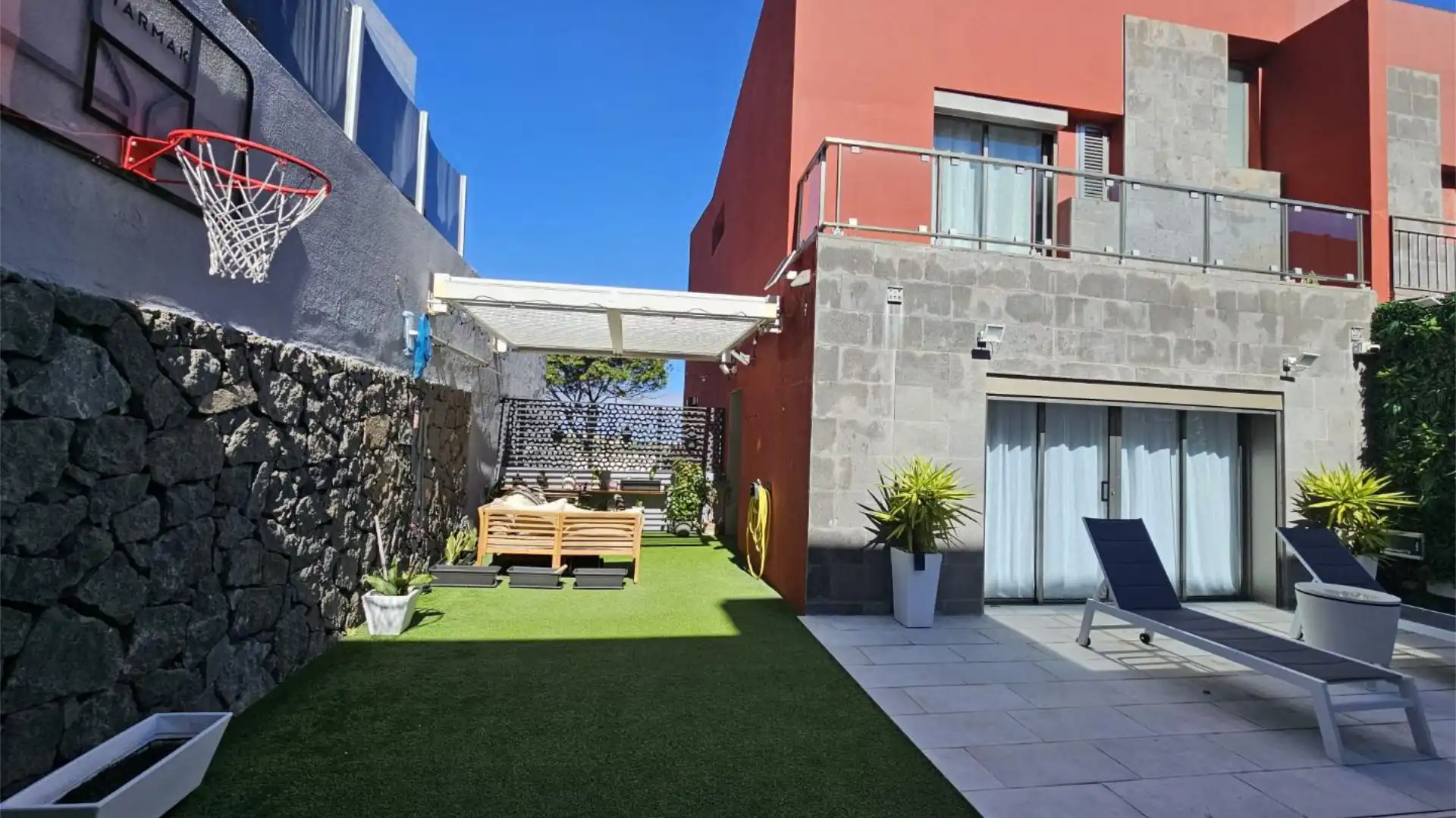 Casa adosada en  Calle Francisco de La Torre 31 - Foto 3