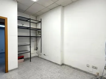 Local comercial en Badalona - Foto 6