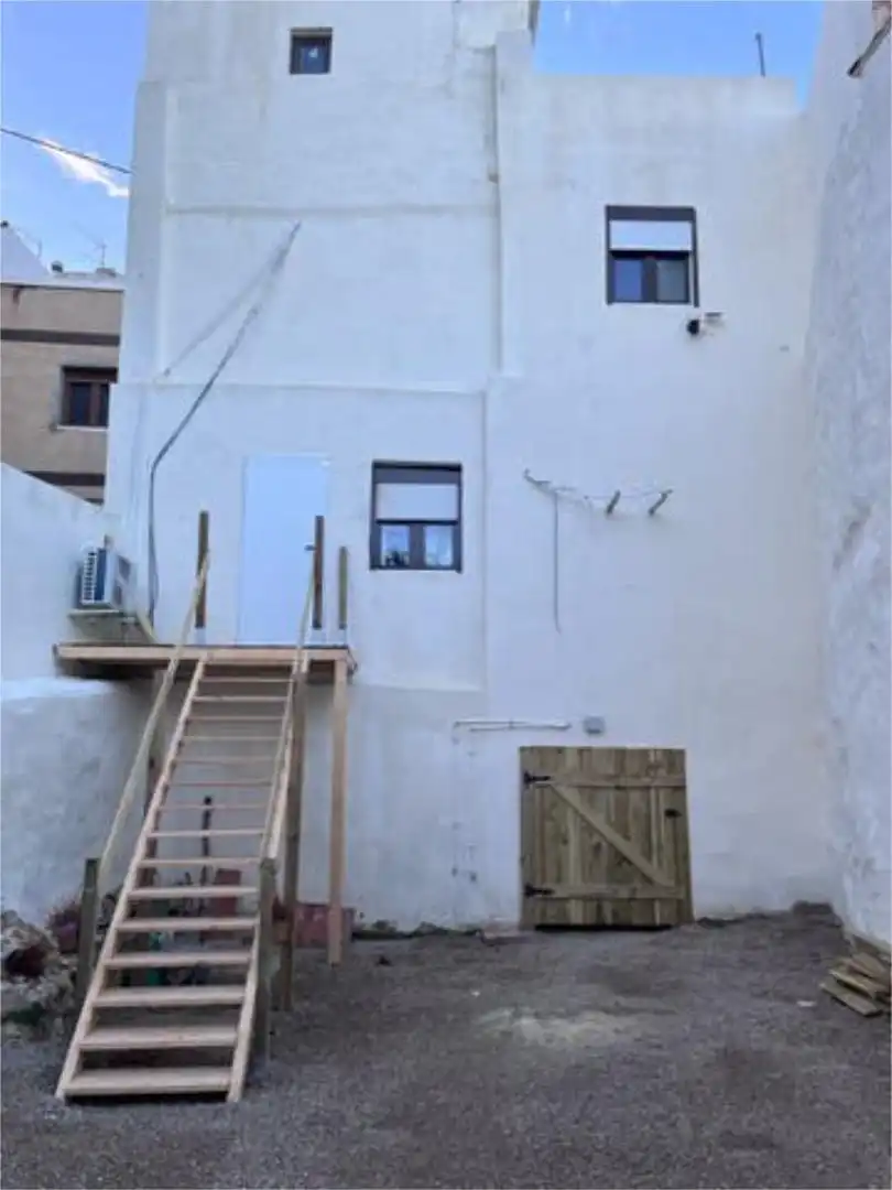 Casa adosada en Lliria - Foto 1